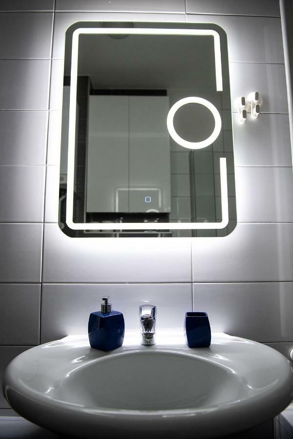 Flexible Selfcheckins 7 - Zagreb - Garage - Electric Vehicle Ccharger - Loggia - New - Luxury - Apartments Repinc 7 المظهر الخارجي الصورة